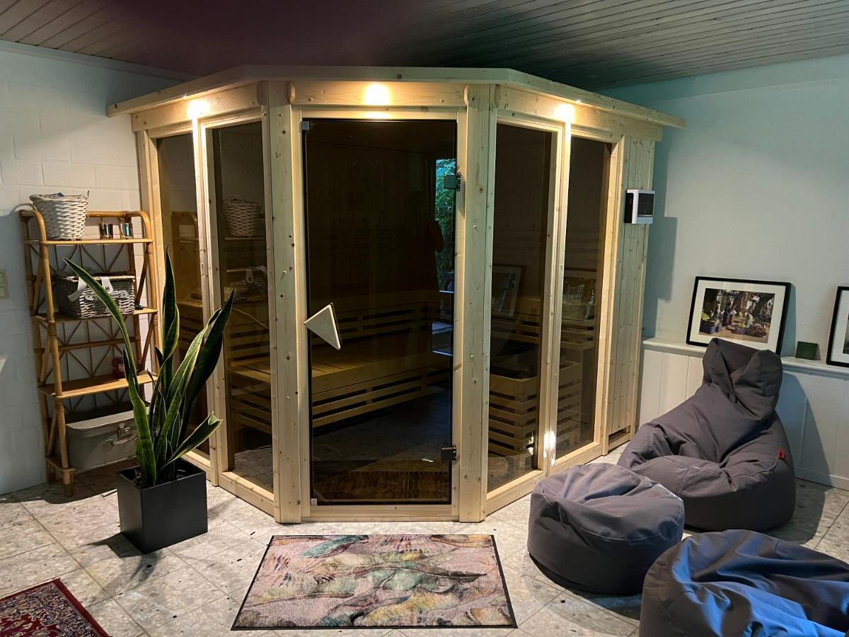 Aussergewoehnliches Haus Mit Sauna, Kamin Und Garten Wilhelmshaven Exterior foto