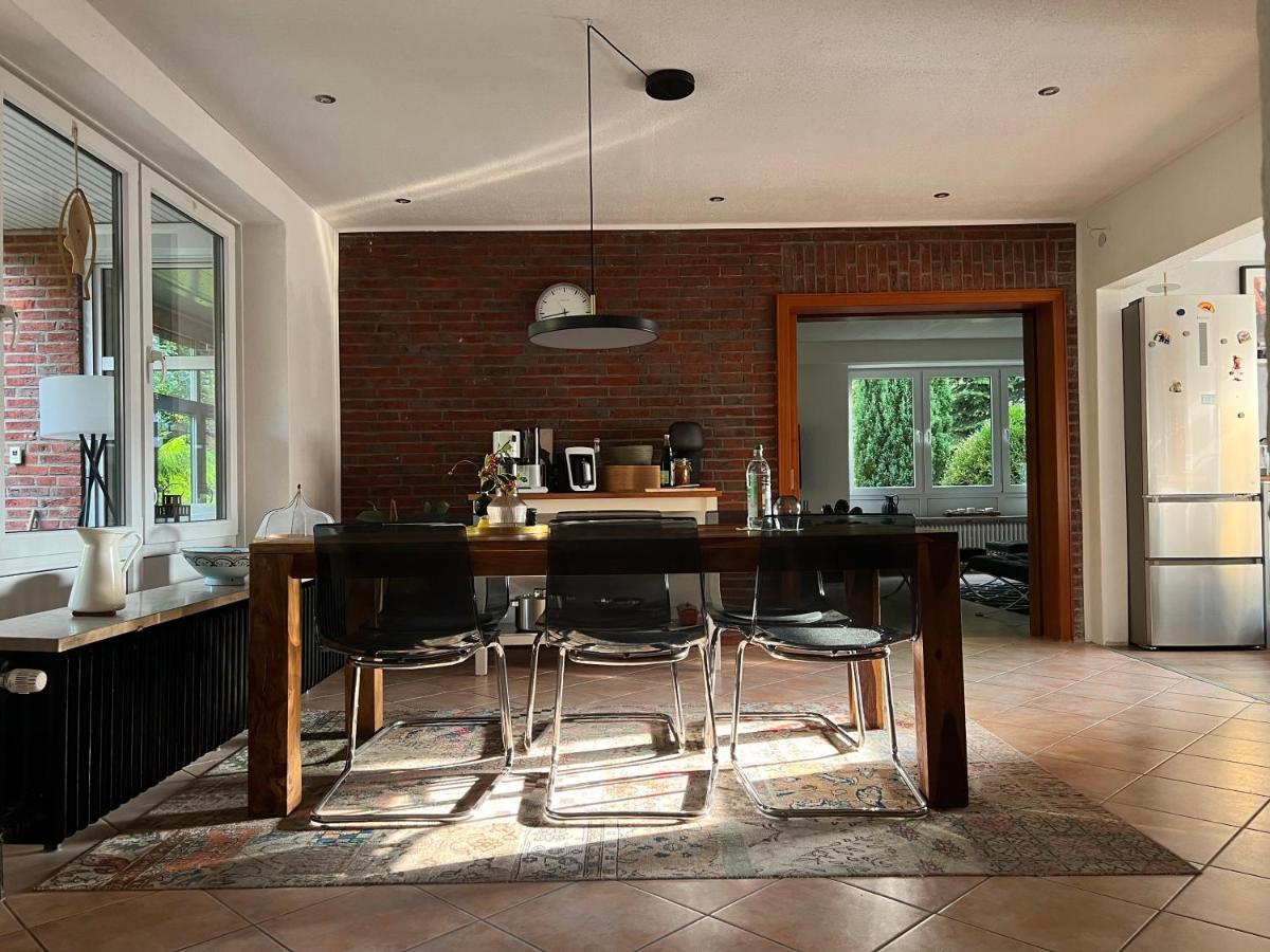Aussergewoehnliches Haus Mit Sauna, Kamin Und Garten Wilhelmshaven Exterior foto